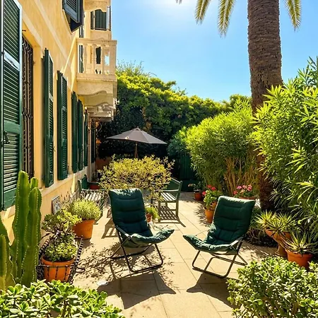 Flower Apartament Finale Ligure